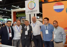 Honduran visitors at the Levarht-booth with in the white t-shirts Ruud Krul and Arjan Levarht.
